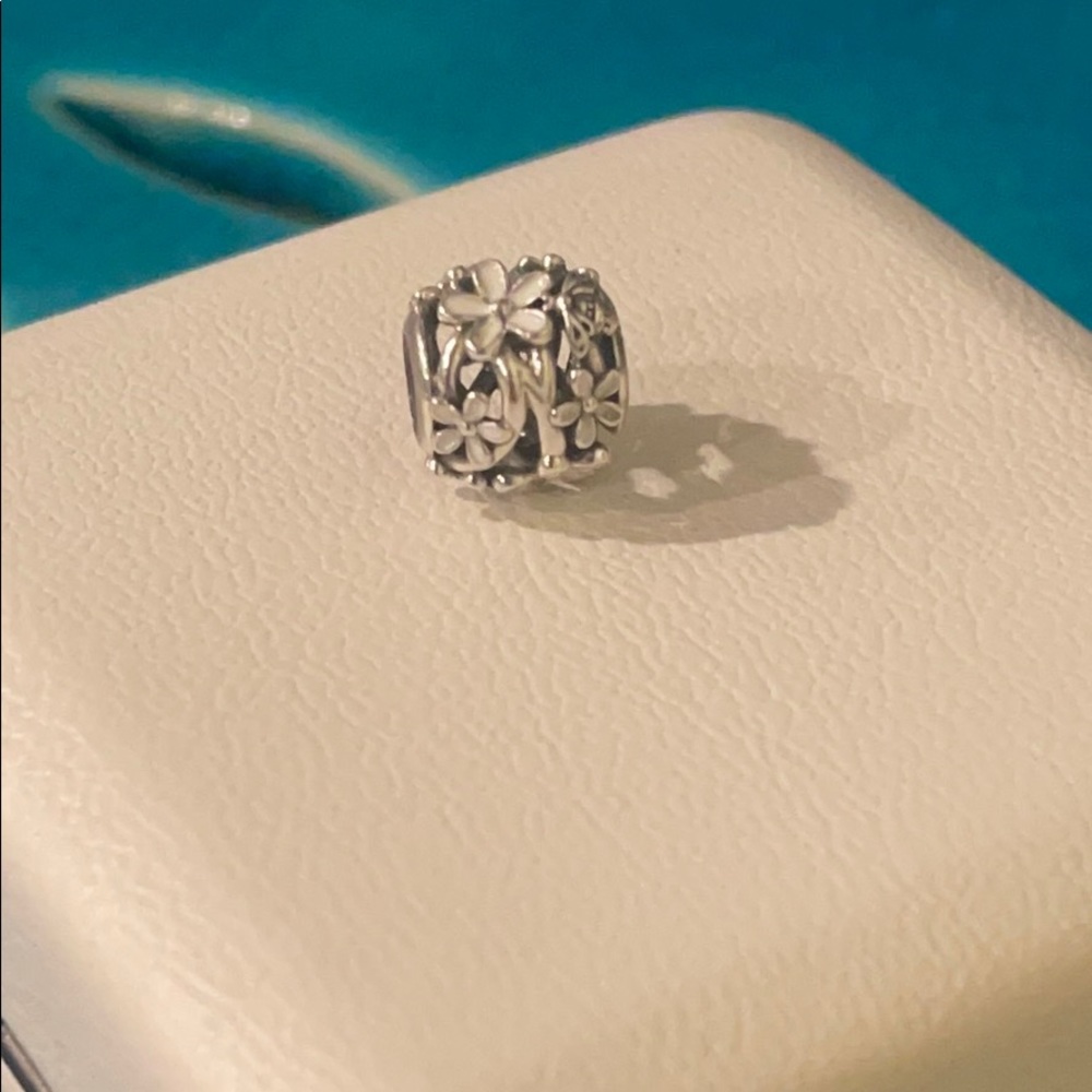 Pandora white flower spacer charm